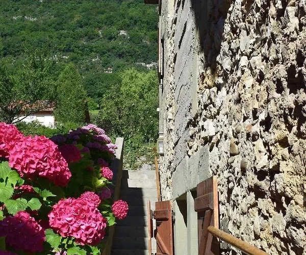 Autour Du Soleil Bed & Breakfast 3*